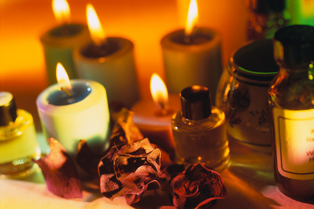 Aromatherapy Candles and Oils